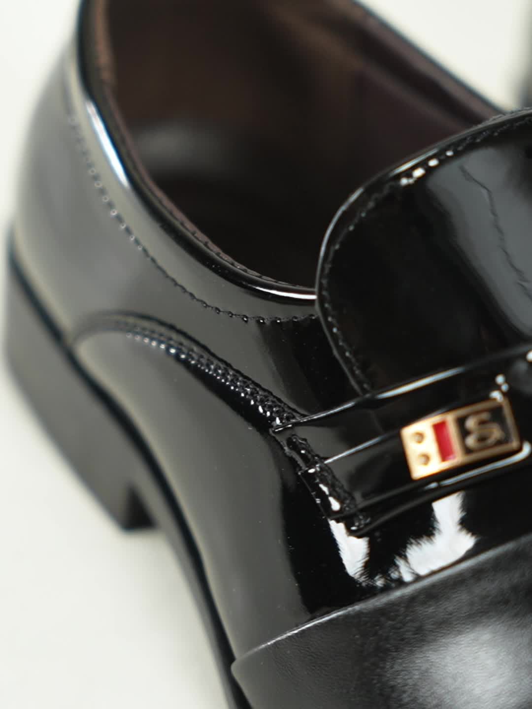 Aldric Voss® Halvero — men's leather dress shoe in Midnight, view 10