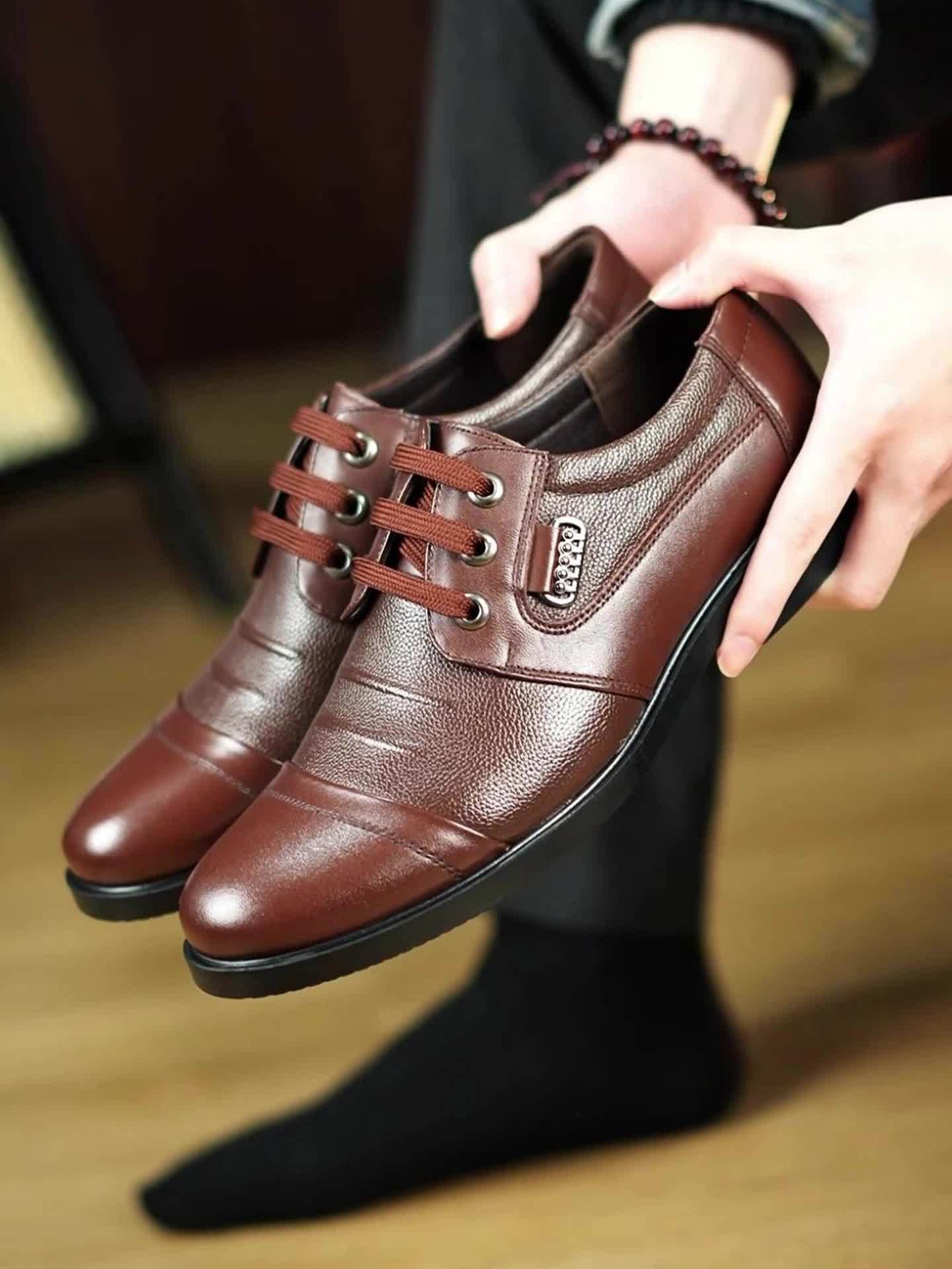 Aldric Voss® Wexford — men's leather dress shoe in Midnight, view 11